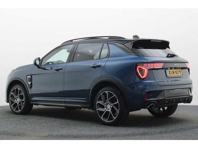 Lynk & Co 01