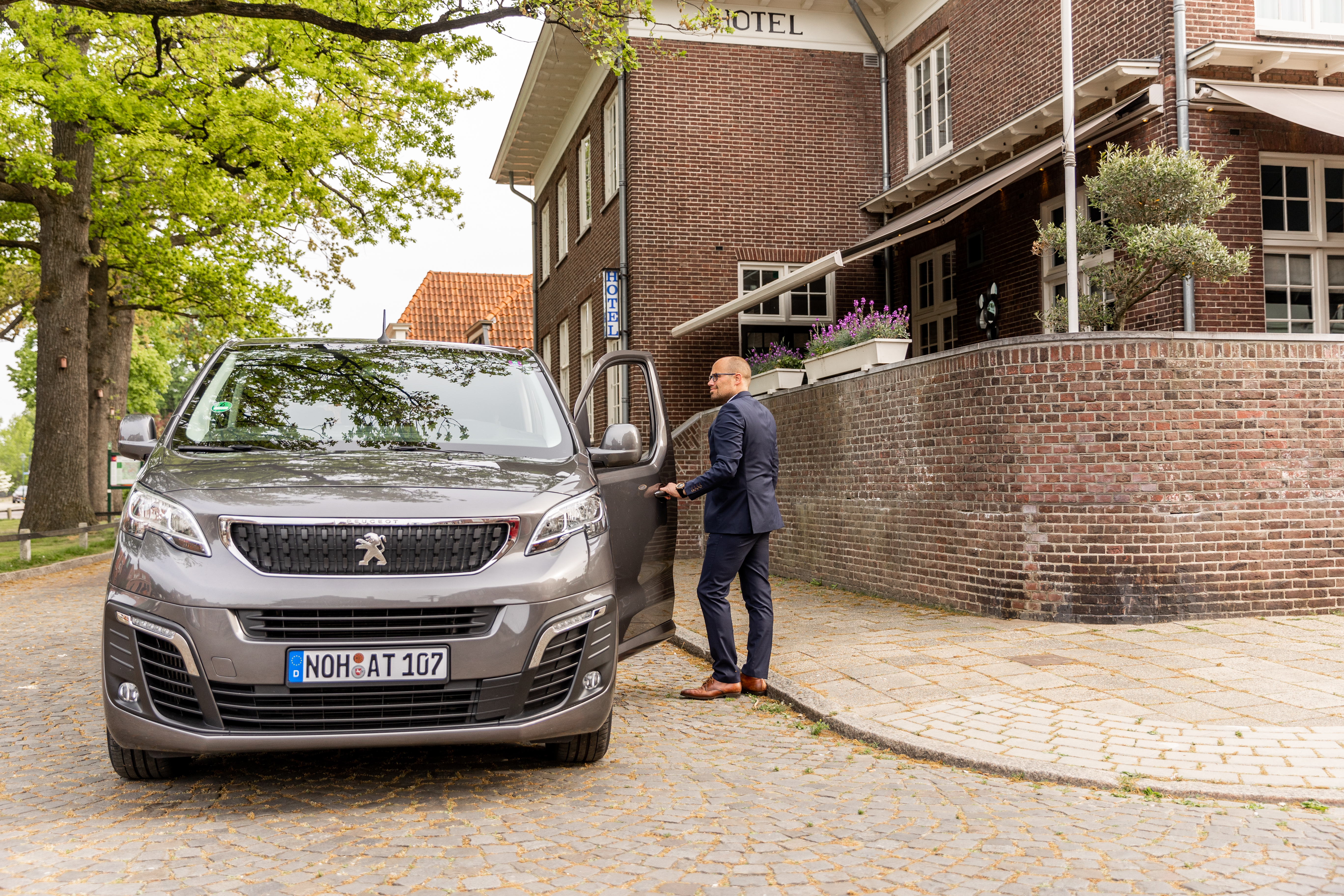 Bedrijfswagen peugeot