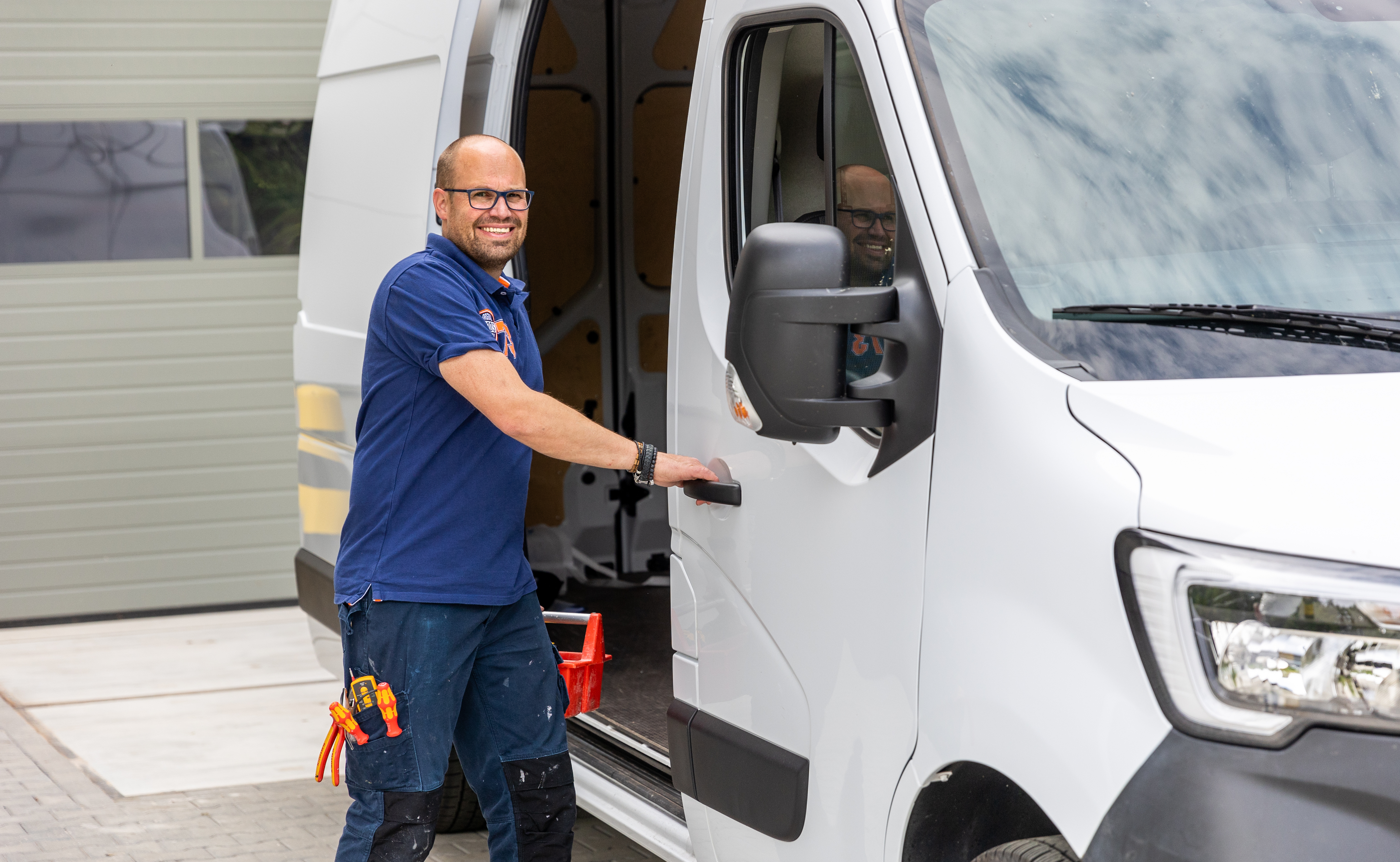 Vanuit loondienst zelfstandig, hoe regel je een auto?