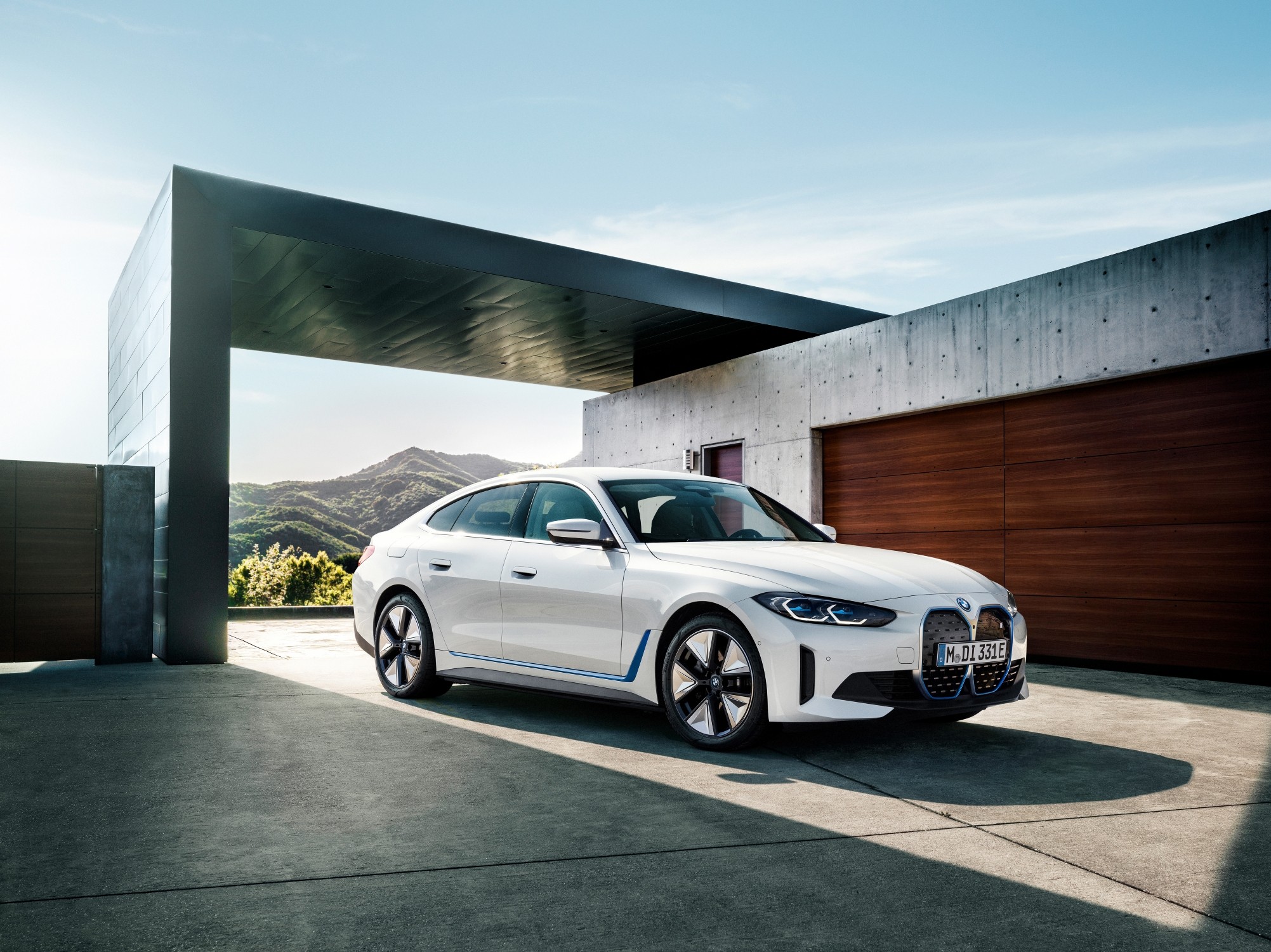 De BMW i4: interieur onthuld