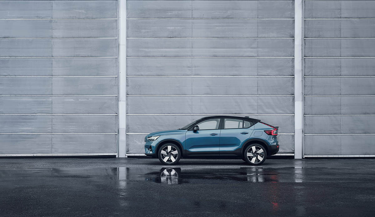 277632-volvo-c40-recharge